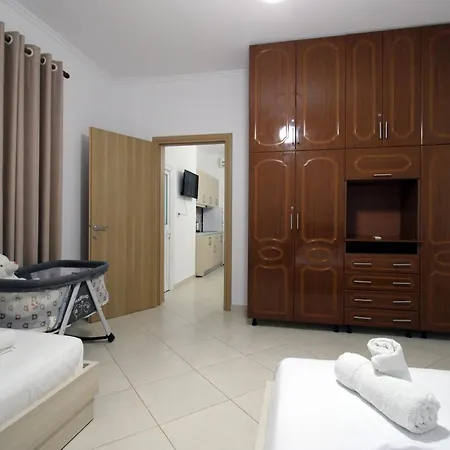 Shameti Εξαμίλιο