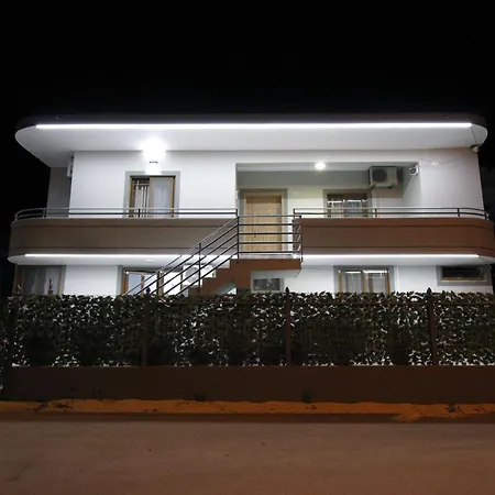 Shameti Εξαμίλιο